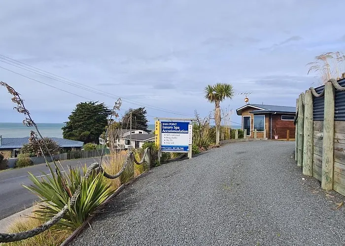 Kaka Point Spa Accommodation - Catlins