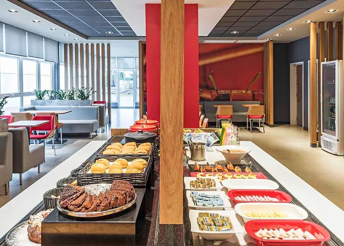Ibis Chapeco