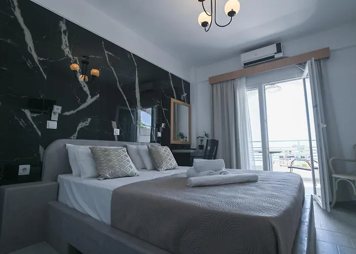 Astri Hotel