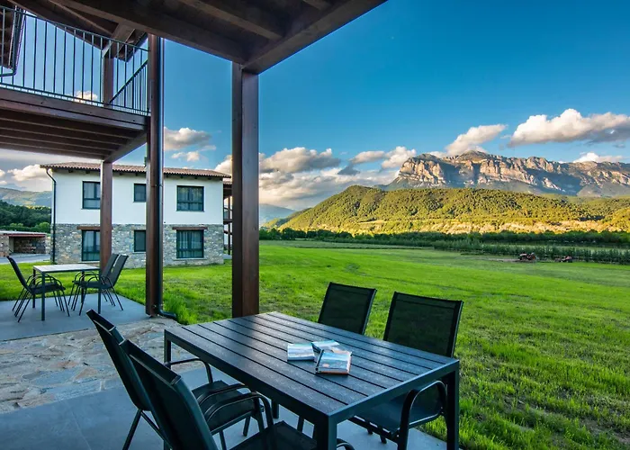 Hotel & Spa Pena Montanesa