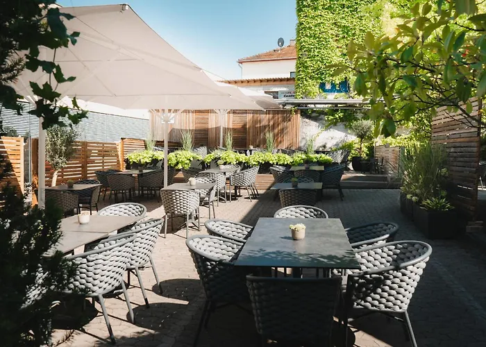 Das Muehlentor Hotel Mit Restaurant - Moderne Zimmer - Leckere Heimatkueche - Familiaer Gefuehrt