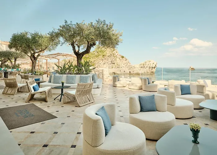 Mazzaro Sea Palace - The Leading Hotels Of The World