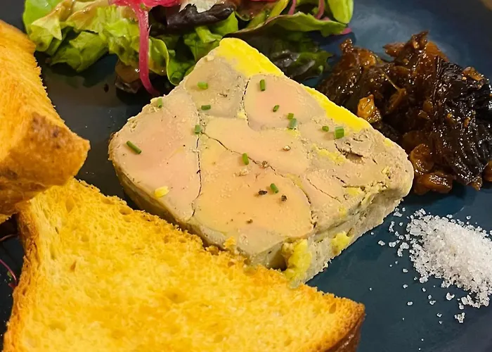 Logis Hotel & Restaurant - Auberge De L'Abbaye