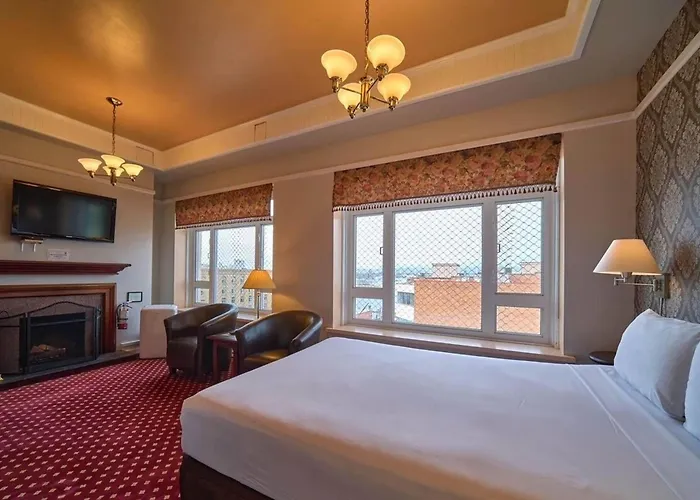 Bedford Regency Hotel, Trademark Collection By Wyndham