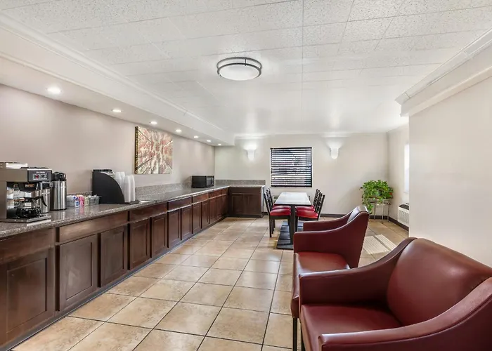 Red Roof Inn North Dallas - Park Central