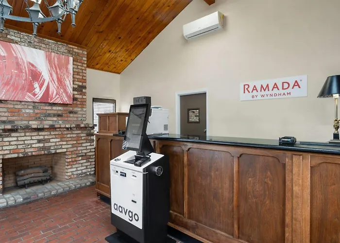 Ramada Bayside Inn & Suites Eureka