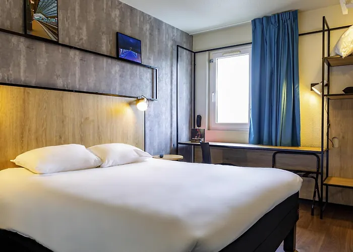 Ibis Tours Sud