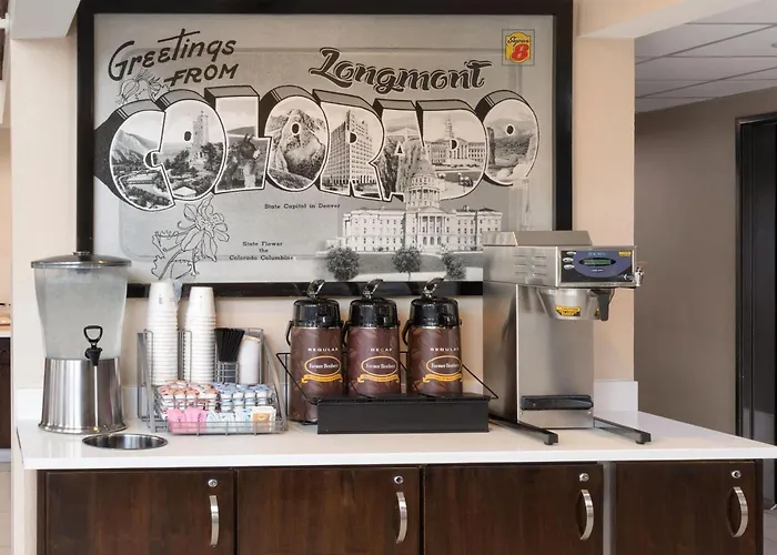 Super 8 By Wyndham Longmont/Twin Peaks