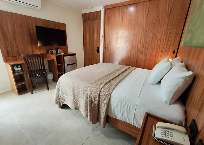 Hotel CEO Group