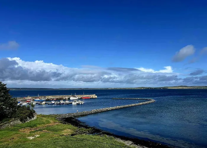 Lochside Hotel