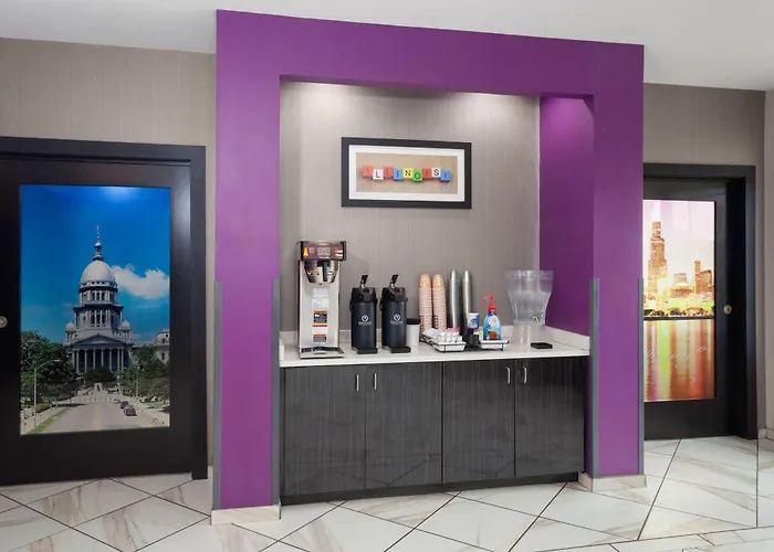 La Quinta By Wyndham Springfield Il