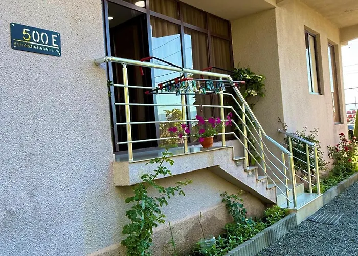 Lia Guest House