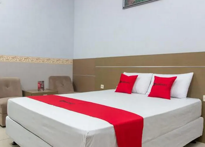 Reddoorz Near Goa Panggung