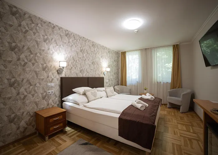 Dom Hotel