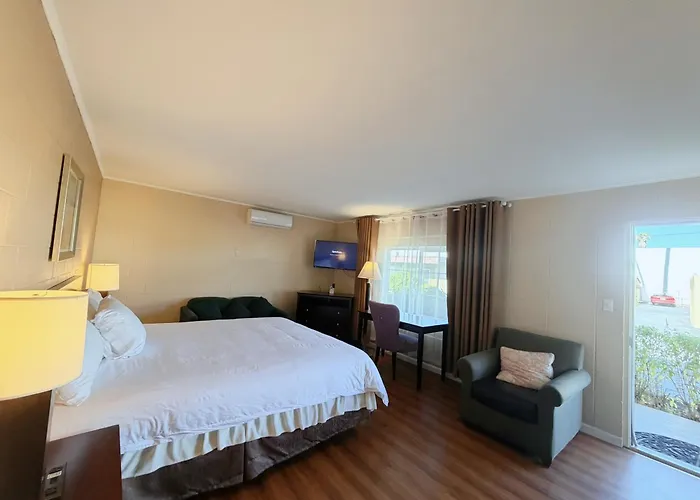 Royal Inn And Suites
