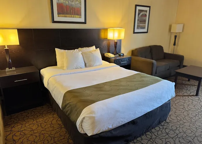 Quality Inn & Suites Escanaba North