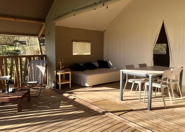 Camping Pre-Fixe