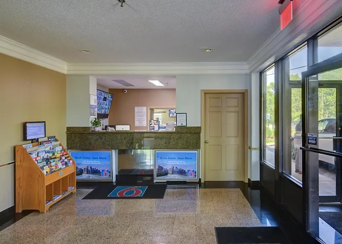 Motel 6-Libertyville, Il