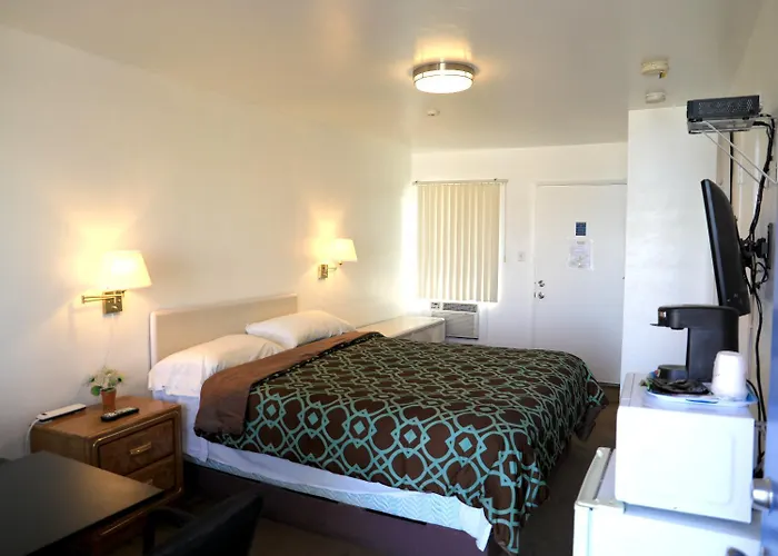 Safari Motor Inn - Joshua Tree