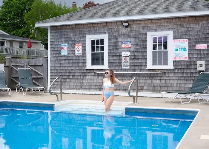 Aspinquid Resort