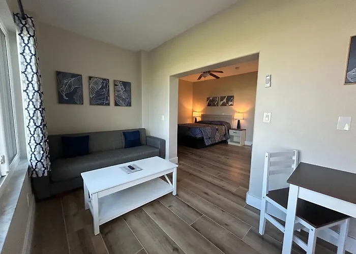 Sails Resort Motel
