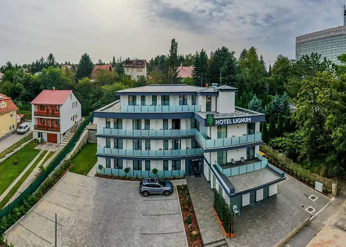 Lignum Hotel
