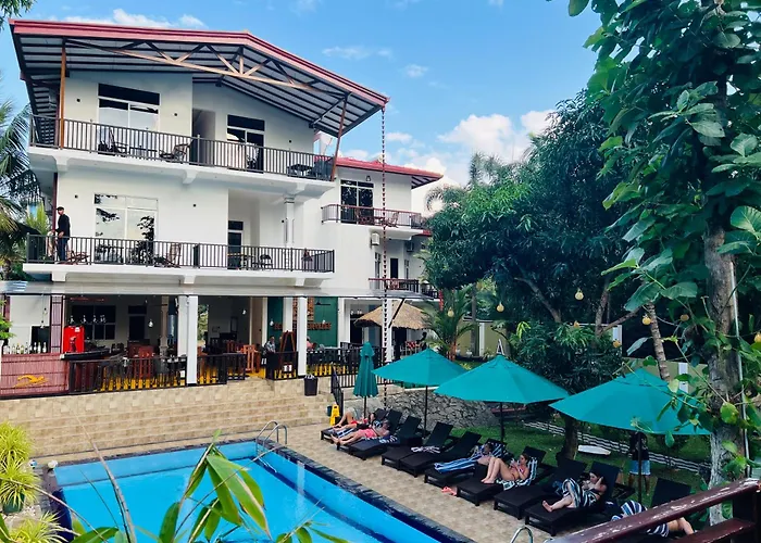 Hotel River Front