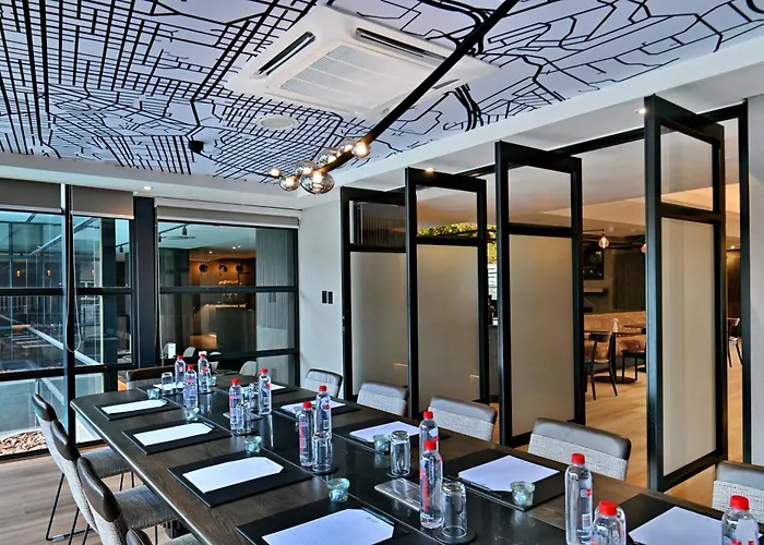 City Lodge Hotel Johannesburg Airport, Barbara Road