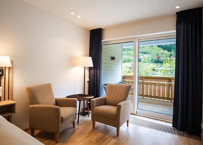 Hotel Loenfjord Loen