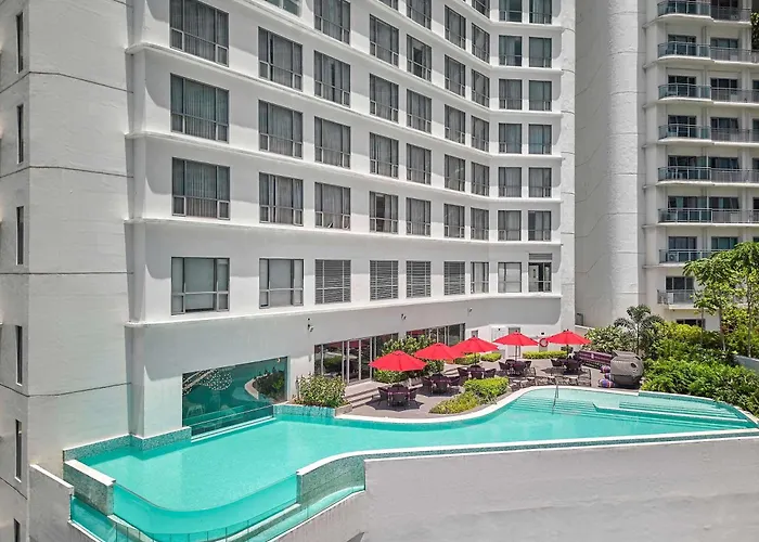 Novotel Suites Manila At Acqua
