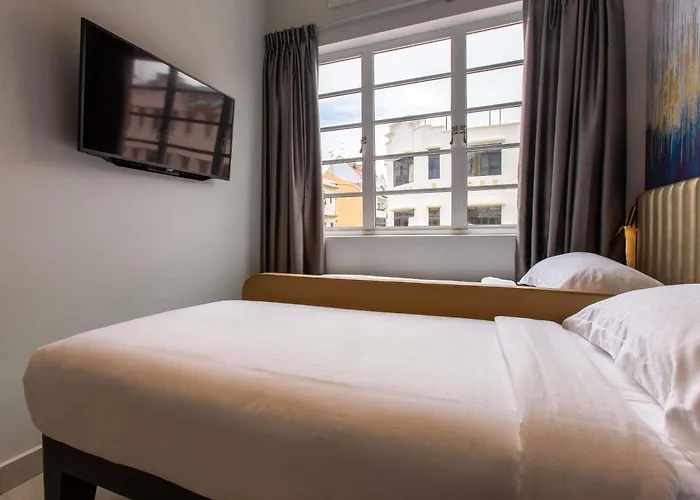Ibis Budget Singapore Gold