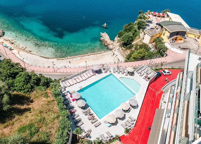 Nuna Hotel & Apartments