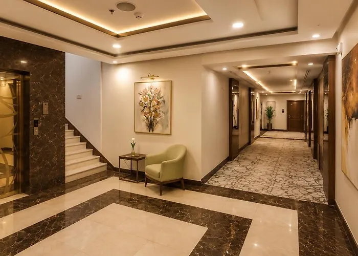 Tulip Plaza - By Le Park Concord