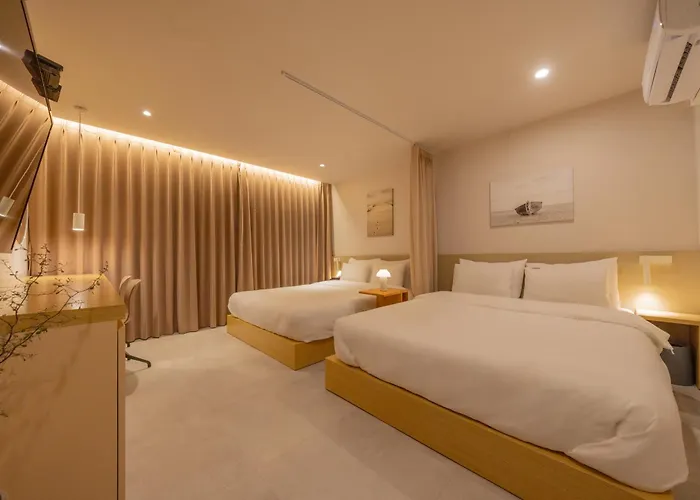 Nomad Anook Hotel Gumi