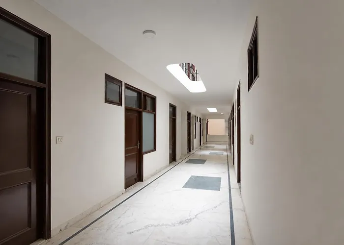 Super Hotel O By Oyo Civil Hospital Chandigarh Formerly Sangam