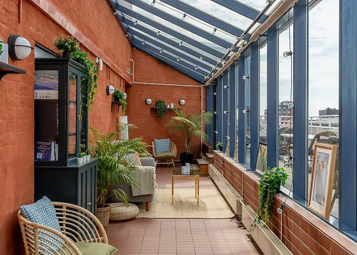 2Home Hotel Apartments Solna