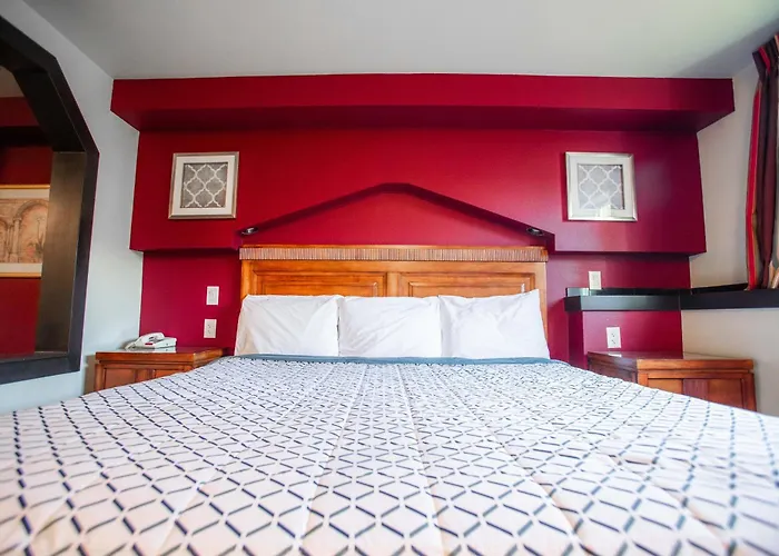 Bay City Inn