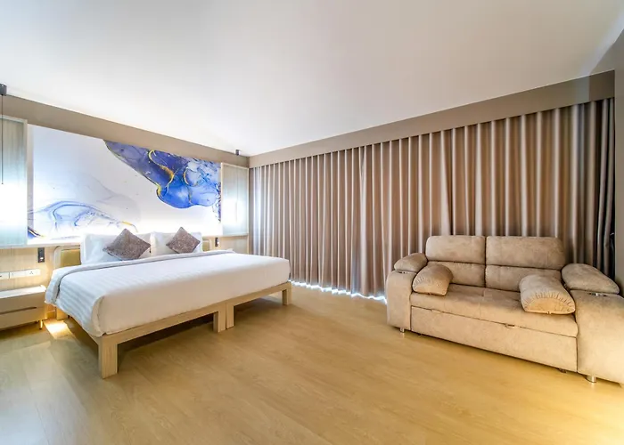 C & N Hotel Patong, Phuket