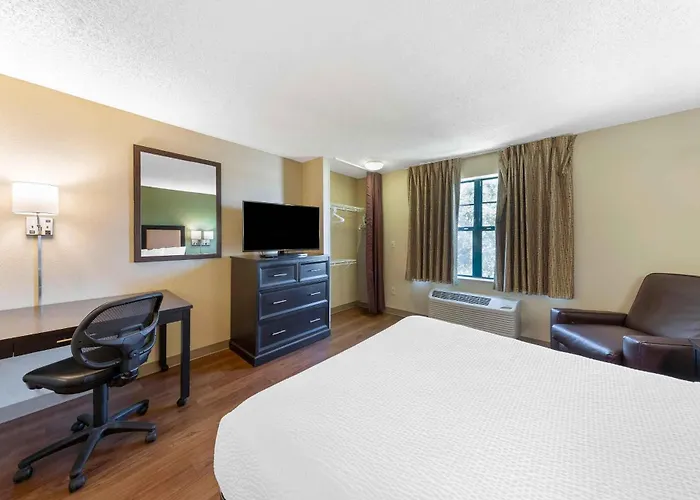 Extended Stay America Select Suites - Des Moines - West Des Moines