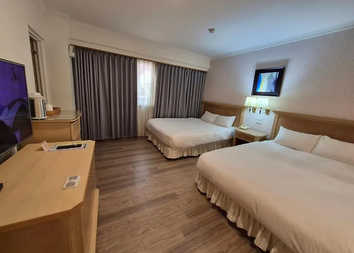 Cambridge Tainan Hotel