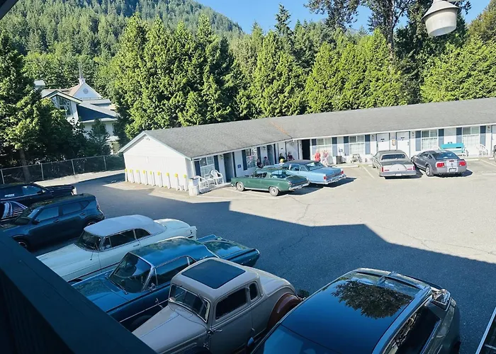 Heritage Inn