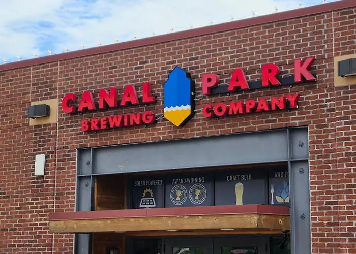 Canal Park Lodge