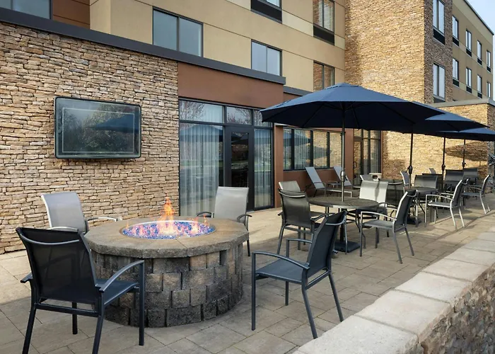 Fairfield Inn & Suites By Marriott Bowling Green