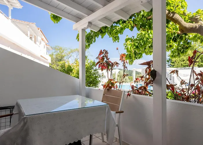 Zorbas Family House