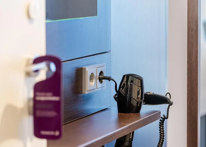 Premier Inn Koeln City Sued