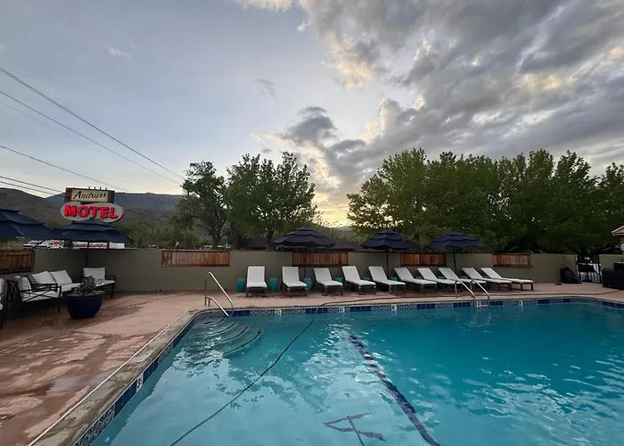 Andruss Motel