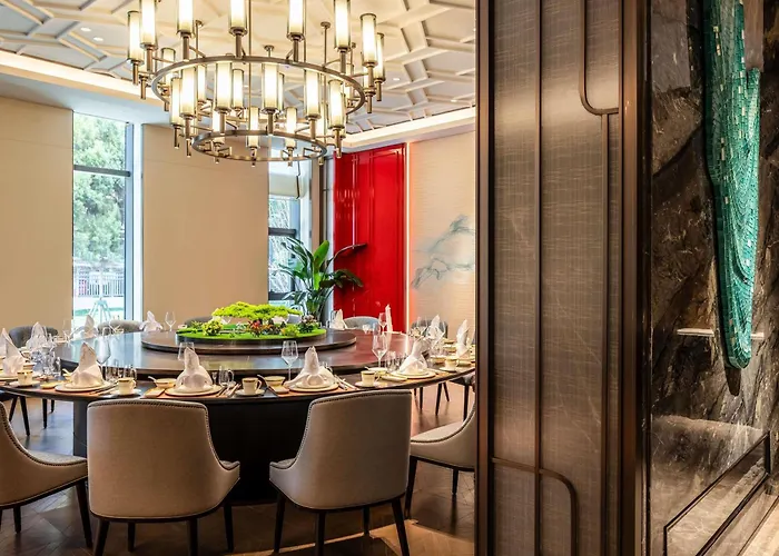 Grand Mercure Yichang Waitan
