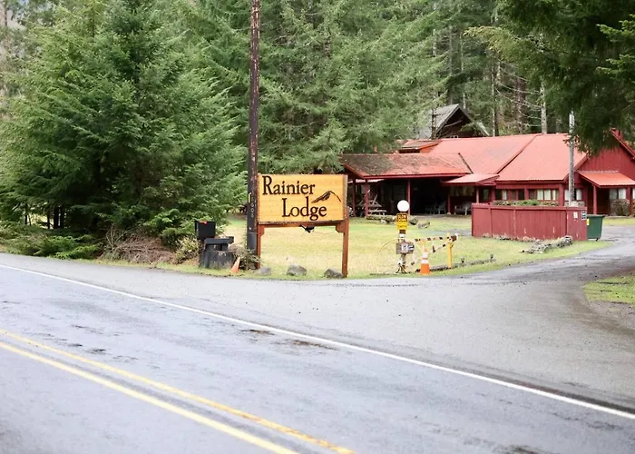 Large Lodge At Rainier Lodge