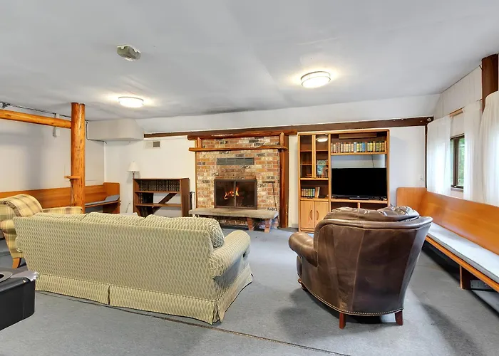 Front Lodge At Rainier Lodge, 1 Min Drive To Mt Rainier Entrance