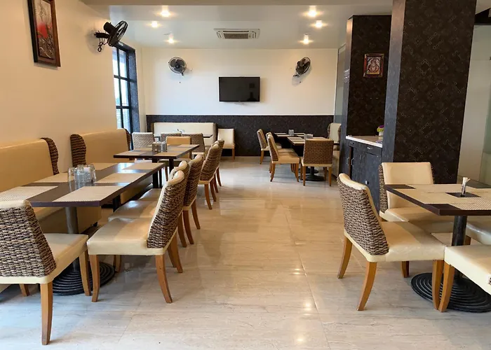 Hotel Sharanam